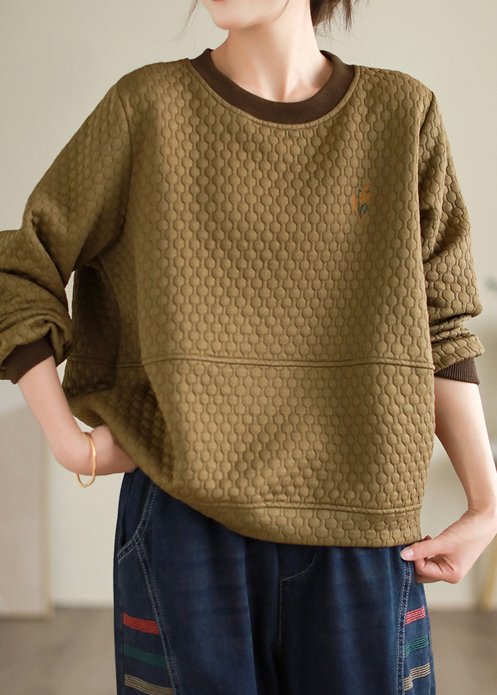 Gracefully Styled Pullover for Any Occasion