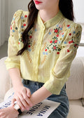 Effortlessly Elegant Blouse with a Timeless Design