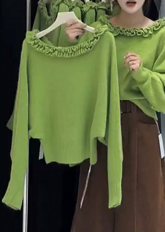 Well Tailored Sweater with a Graceful Silhouette