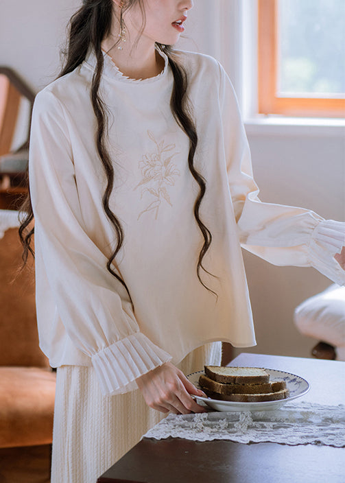 Polished Top with an Effortless Classic Look