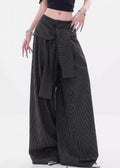 Well Tailored Pants with a Graceful Silhouette