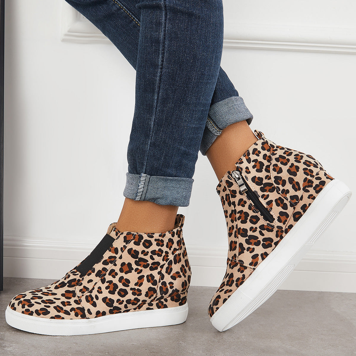 Graceful Orthopedic Sneakers for Modern Look