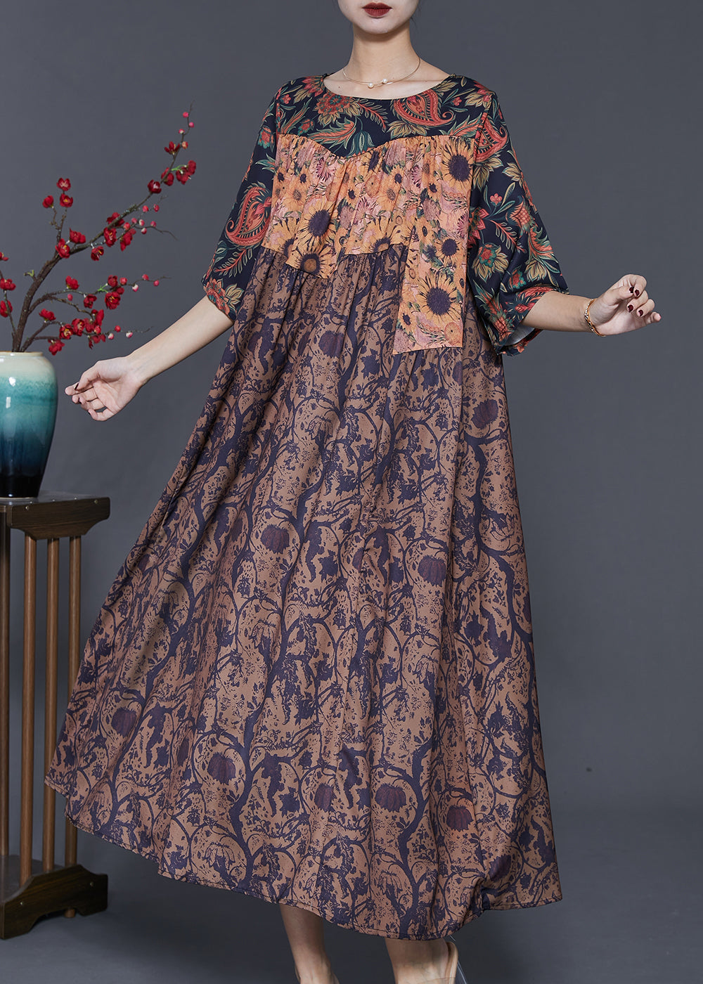 Well Tailored Dress with a Graceful Silhouette