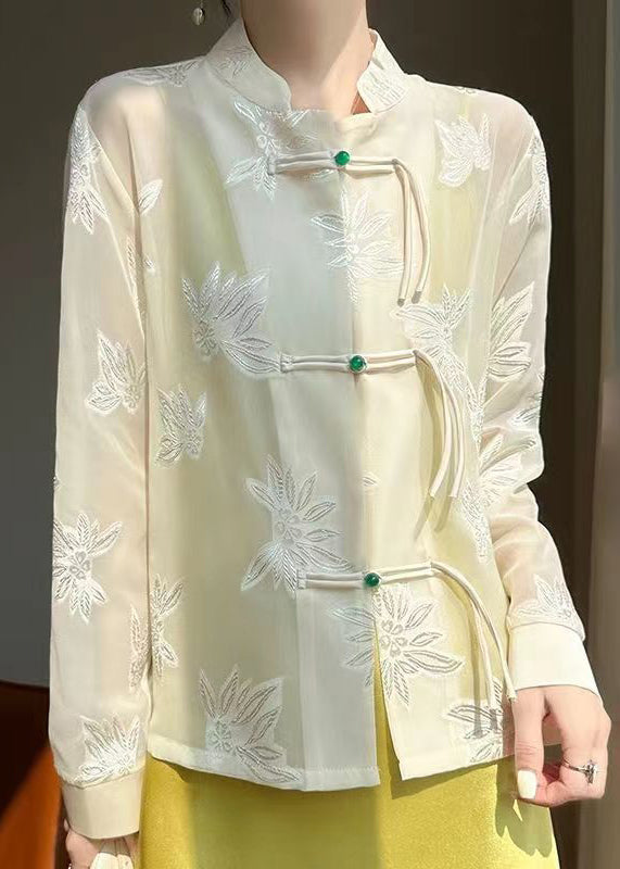 Classic Vintage Coat with a Flattering Fit