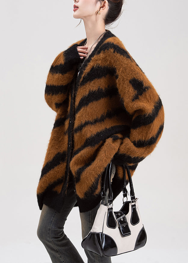 Polished Cardigan with an Effortless Classic Look