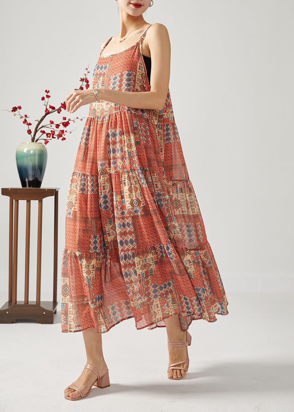 Beautifully Crafted Dress in a Classic Style