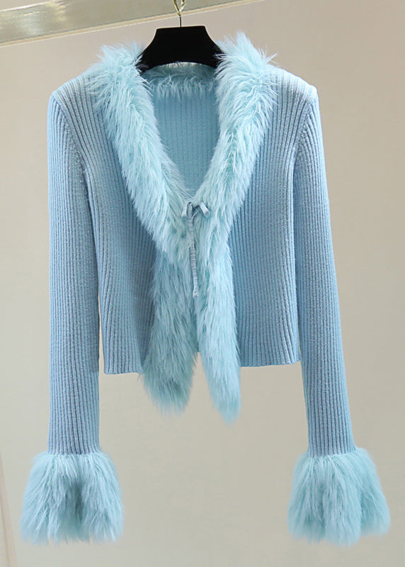 Well Tailored Sweater with a Graceful Silhouette