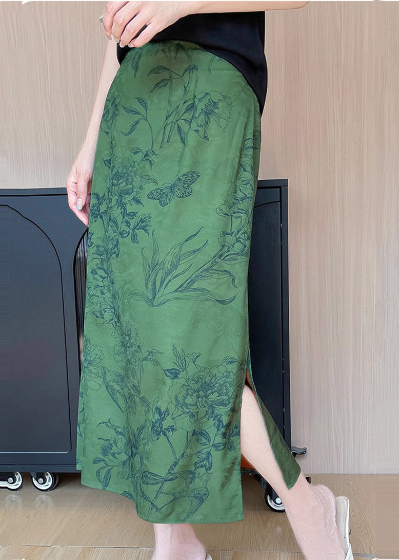 Sophisticated Garment with a Clean Classic Look
