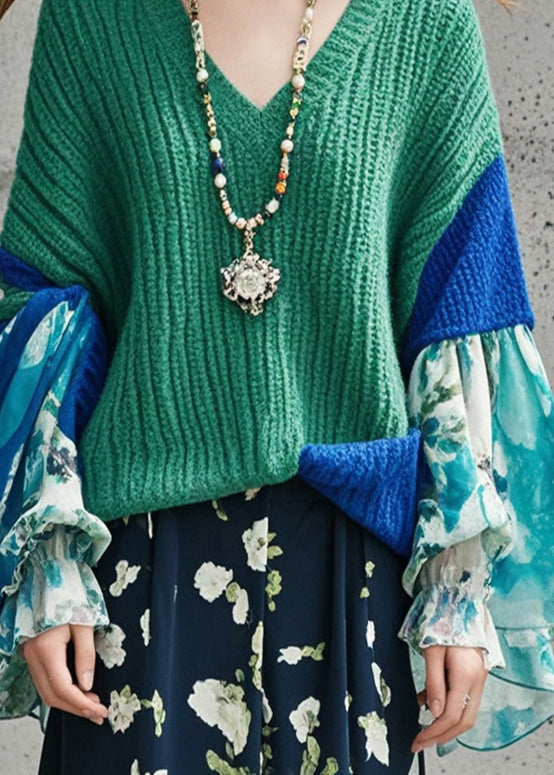 Well Tailored Sweater with a Graceful Silhouette