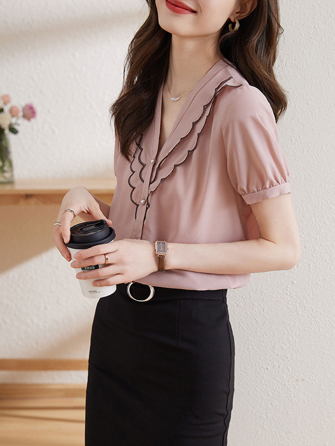 Well Tailored Top with a Graceful Silhouette