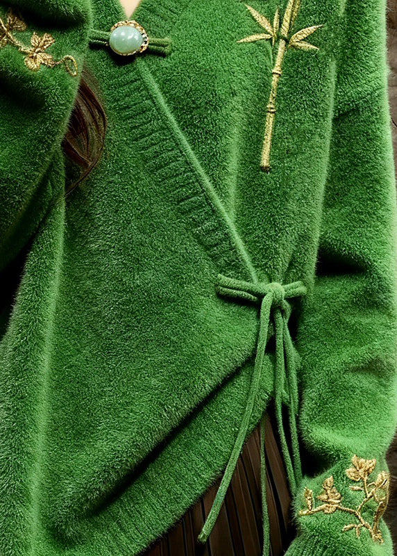 Gracefully Styled Sweater for Any Occasion