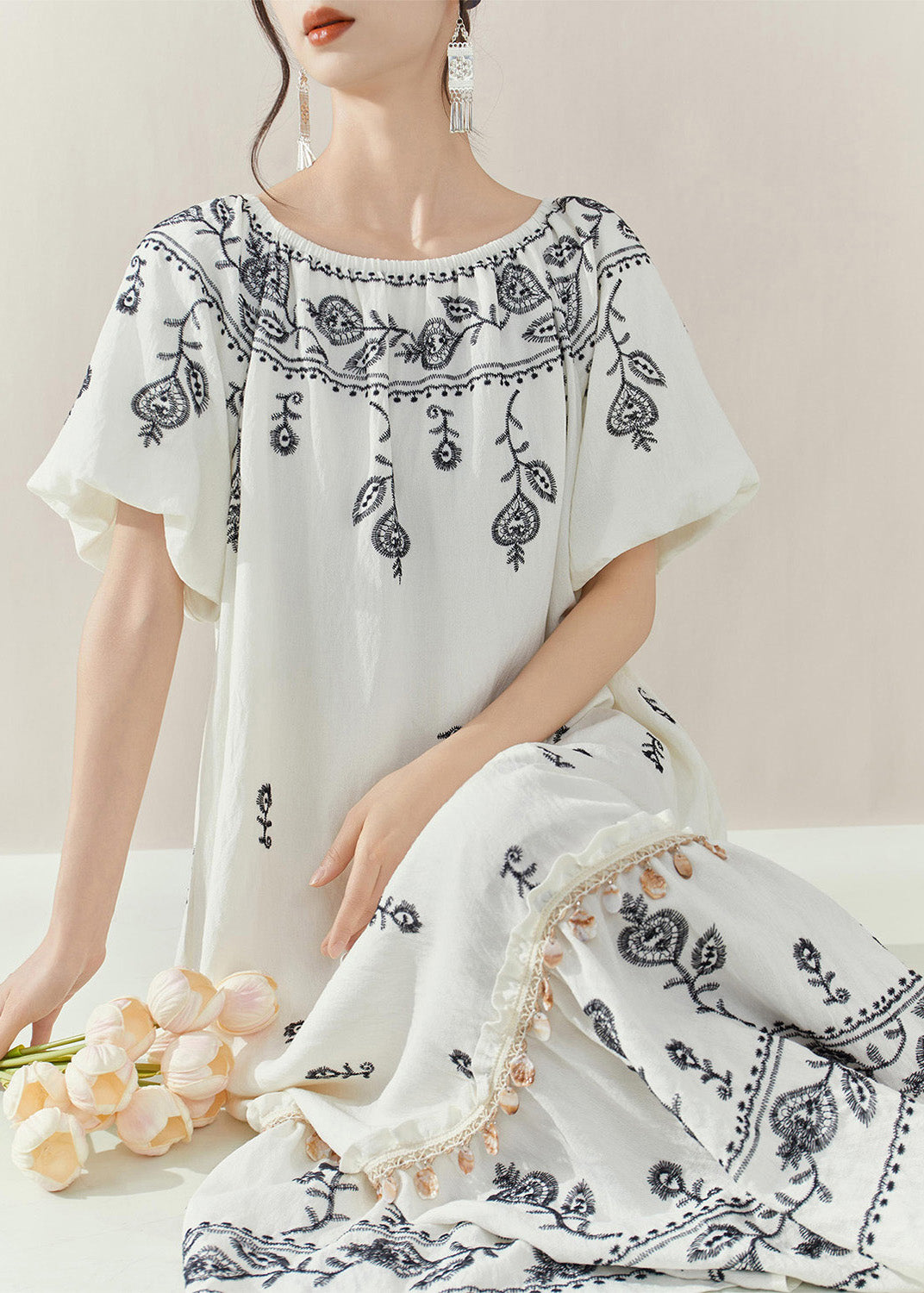 Classic Vintage Dress with a Flattering Fit