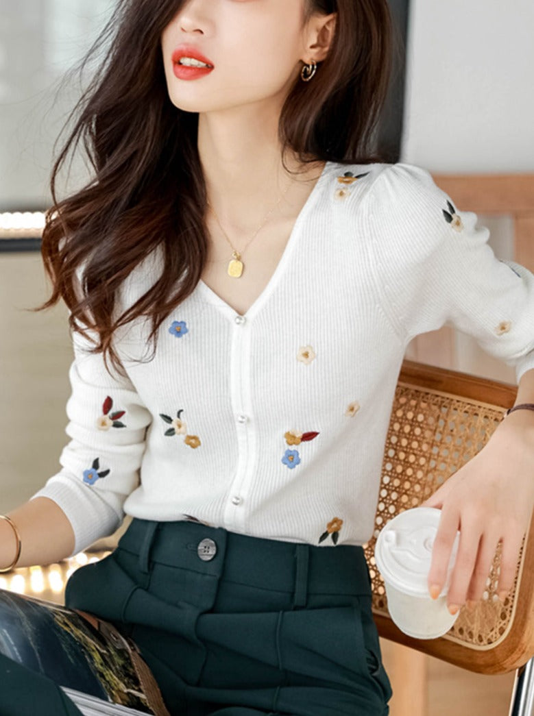 Elegantly Styled Sweater for Everyday Wear