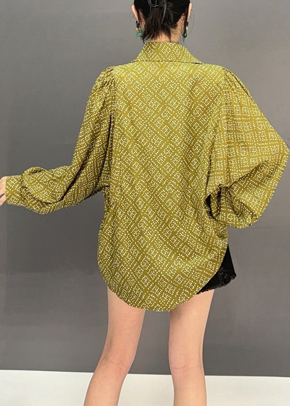 Beautifully Crafted Blouse in a Classic Style