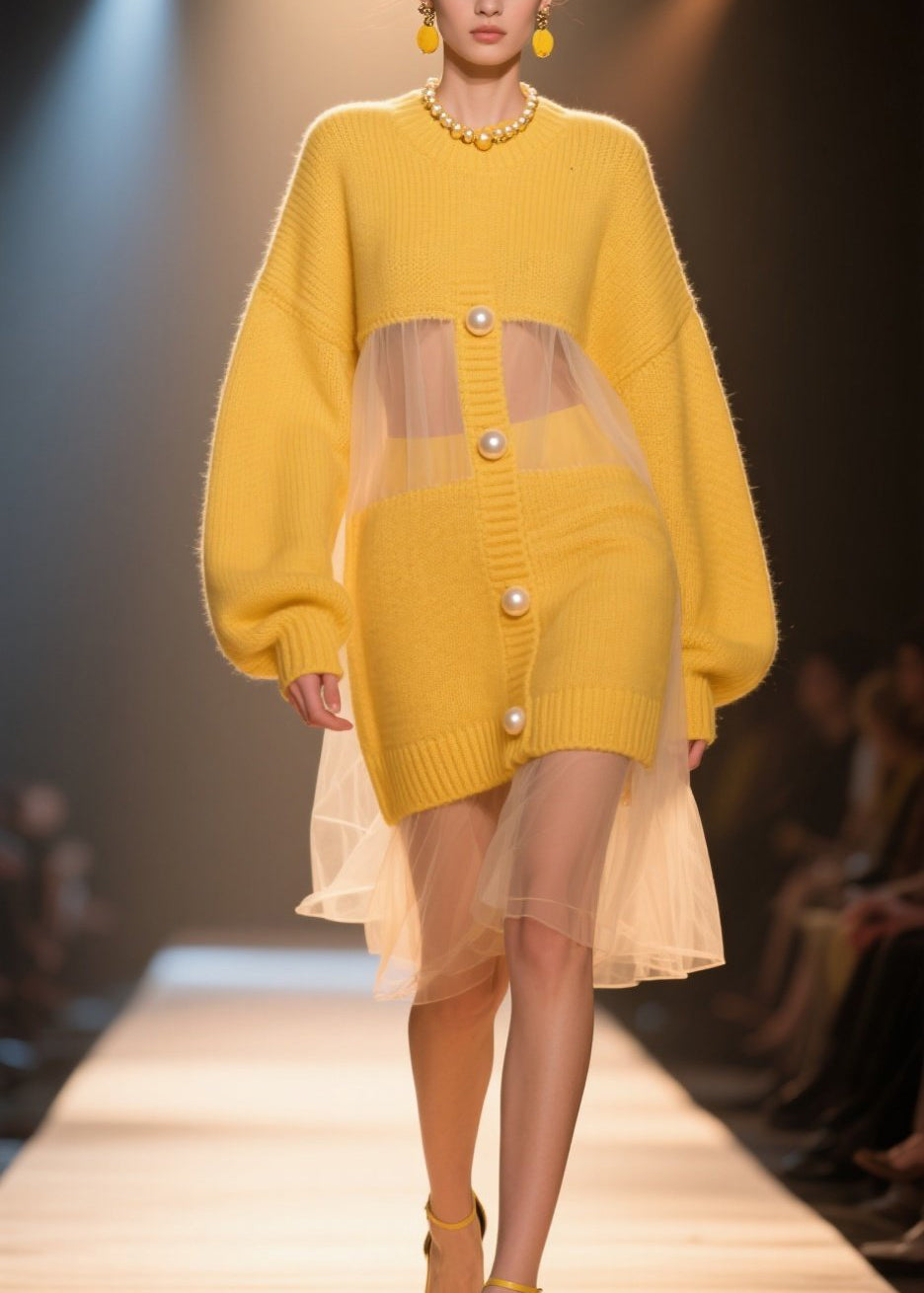 Well Tailored Sweater with a Graceful Silhouette