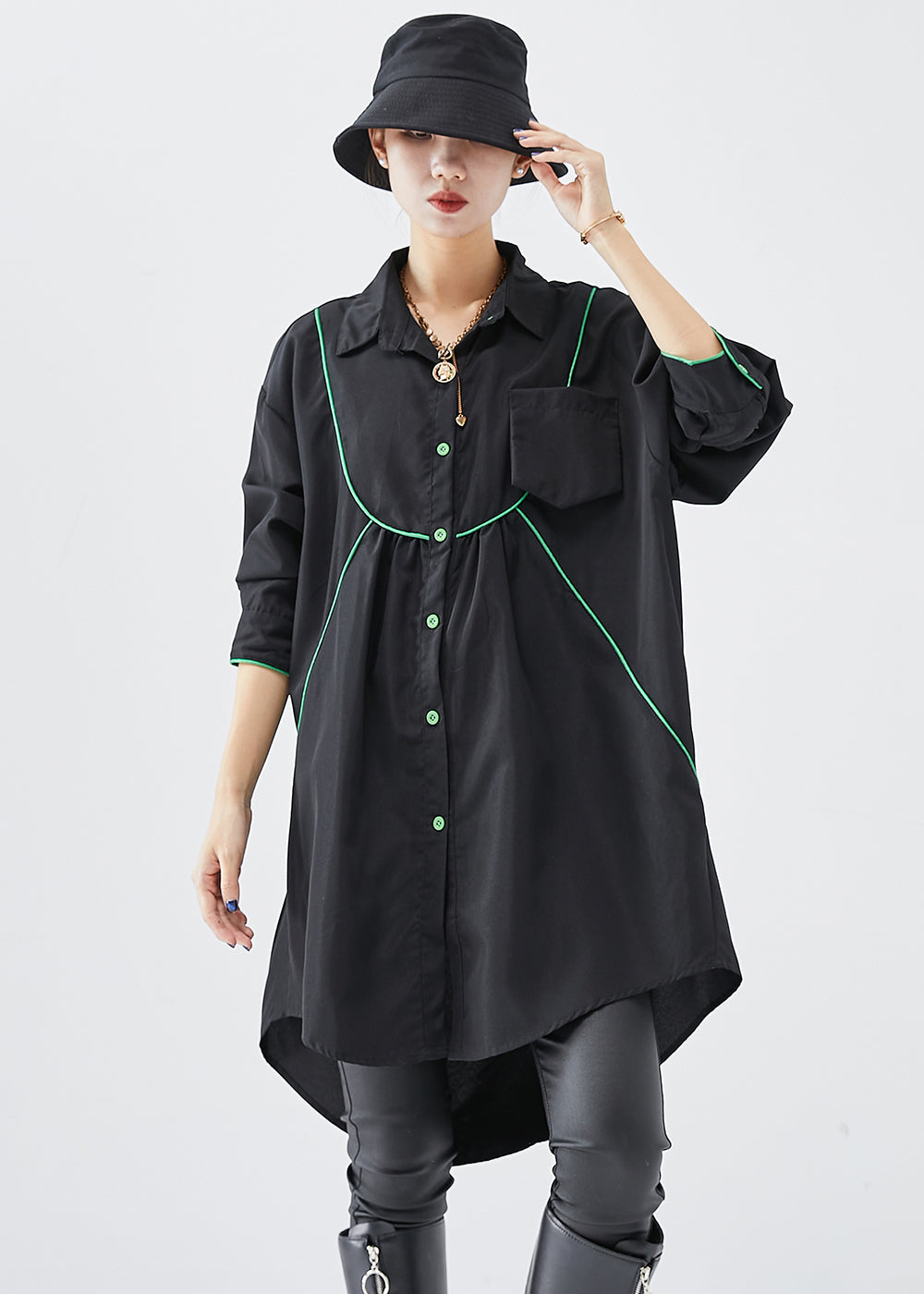 Well Tailored Dress with a Graceful Silhouette