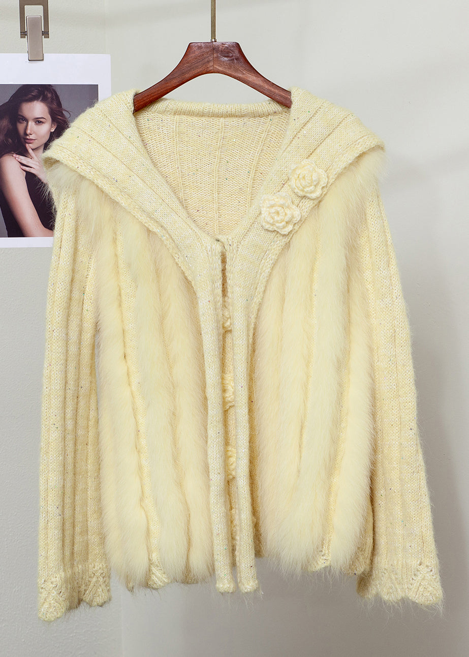 Classic Vintage Sweater with a Flattering Fit