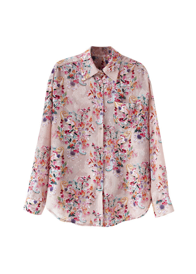 Classic Vintage Blouse with a Flattering Fit