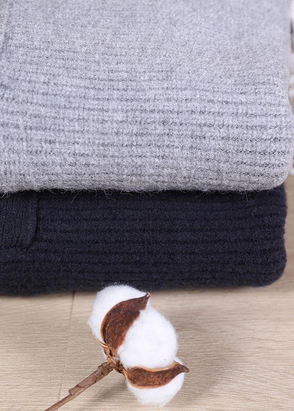 Classic Vintage Sweater with a Flattering Fit