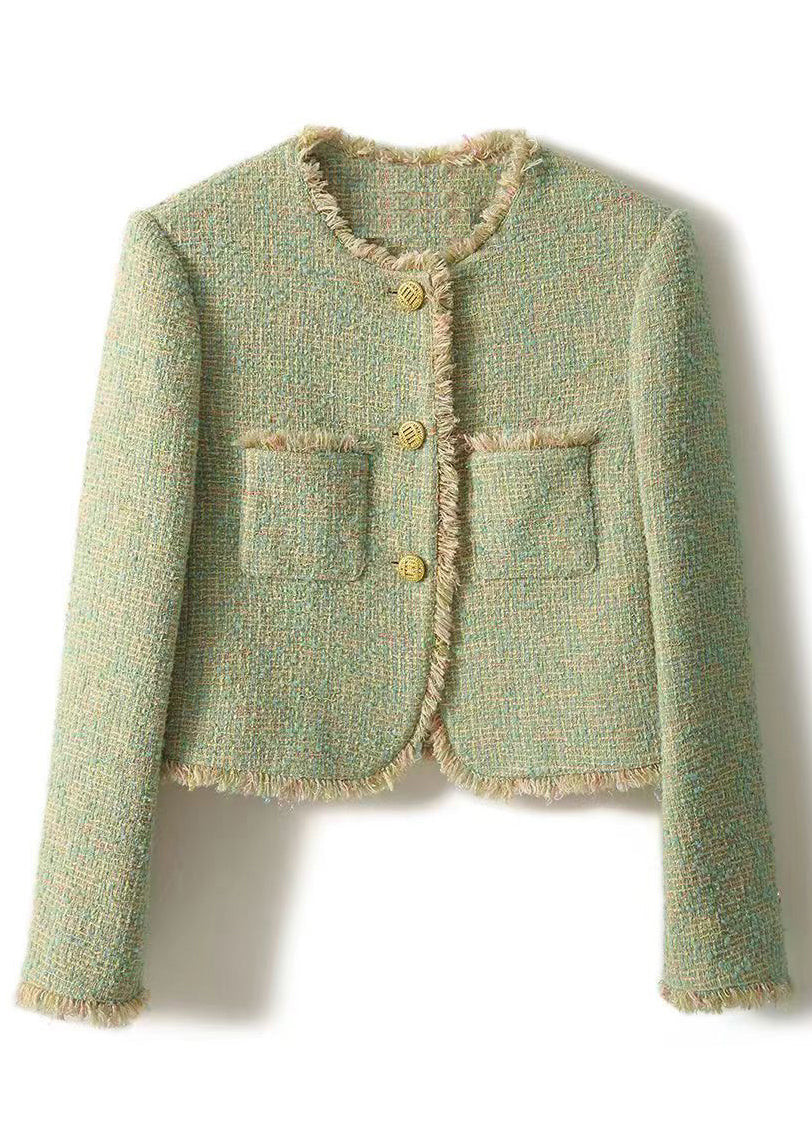 Well Tailored Coat with a Graceful Silhouette
