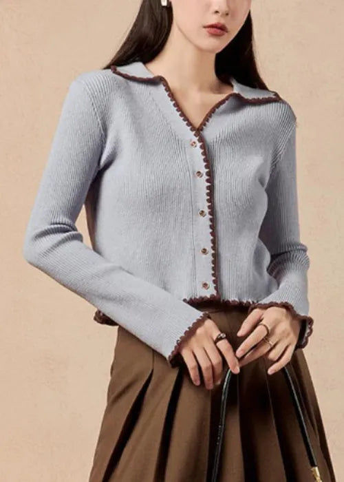 Classic Vintage Sweater with a Flattering Fit