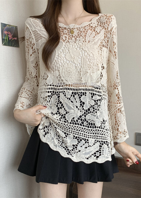 Effortlessly Elegant Top with a Timeless Design