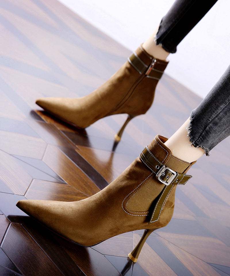 Graceful Orthopedic Boots for Modern Look