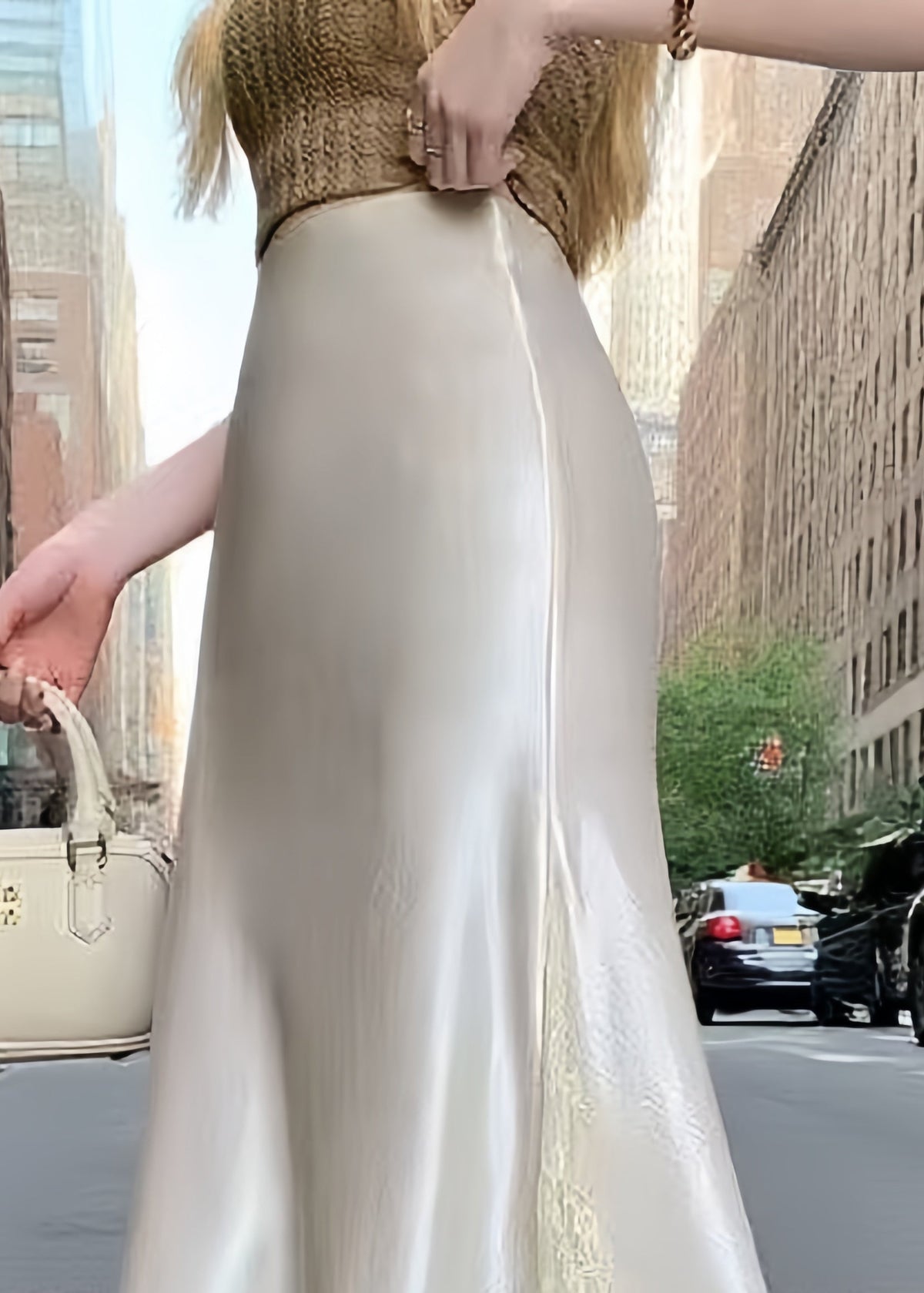 Beautifully Finished Garment in a Timeless Design