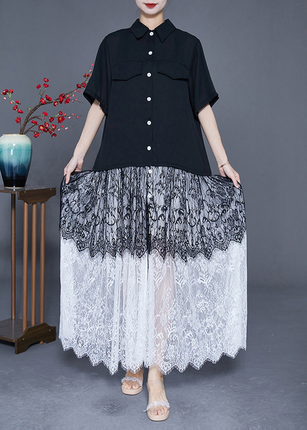 Beautifully Finished Dress in a Timeless Design