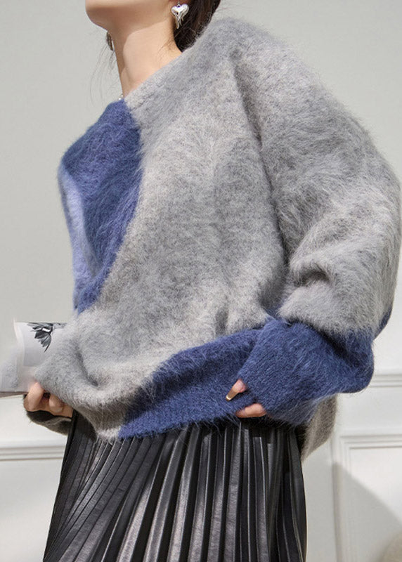 Well Tailored Sweater with a Graceful Silhouette