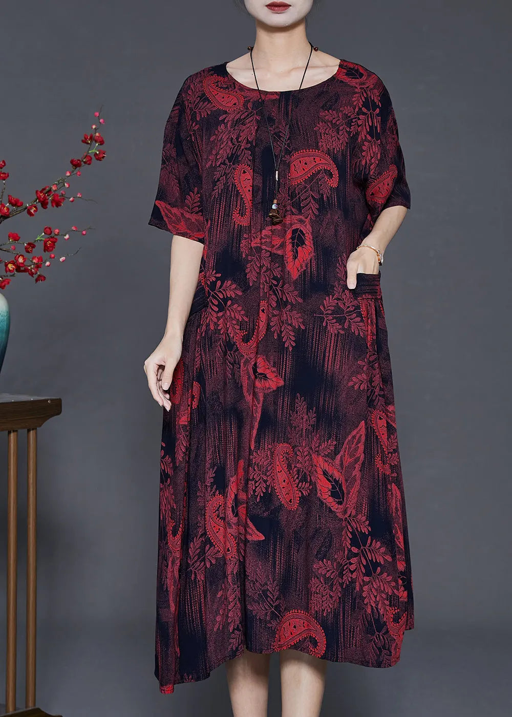 Beautifully Crafted Dress in a Classic Style