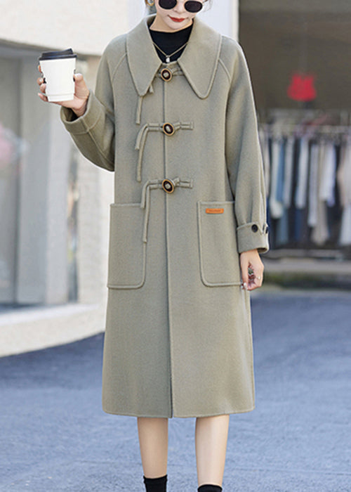 Effortlessly Elegant Coat with a Timeless Design