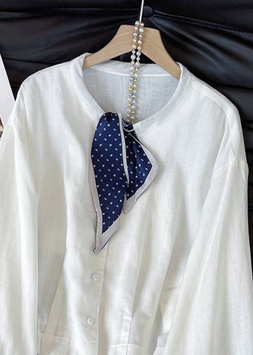 Classic Vintage Blouse with a Flattering Fit