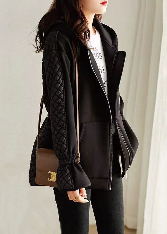 Well Tailored Coat with a Graceful Silhouette