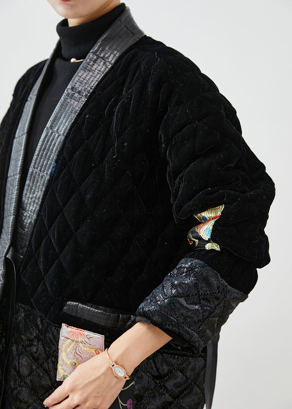 Beautifully Finished Coat in a Timeless Design