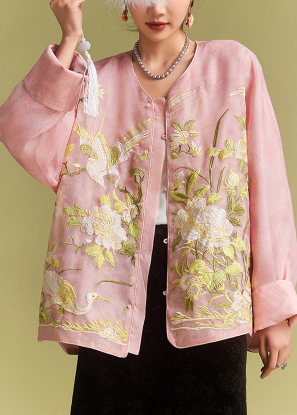 Effortlessly Elegant Blouse with a Timeless Design