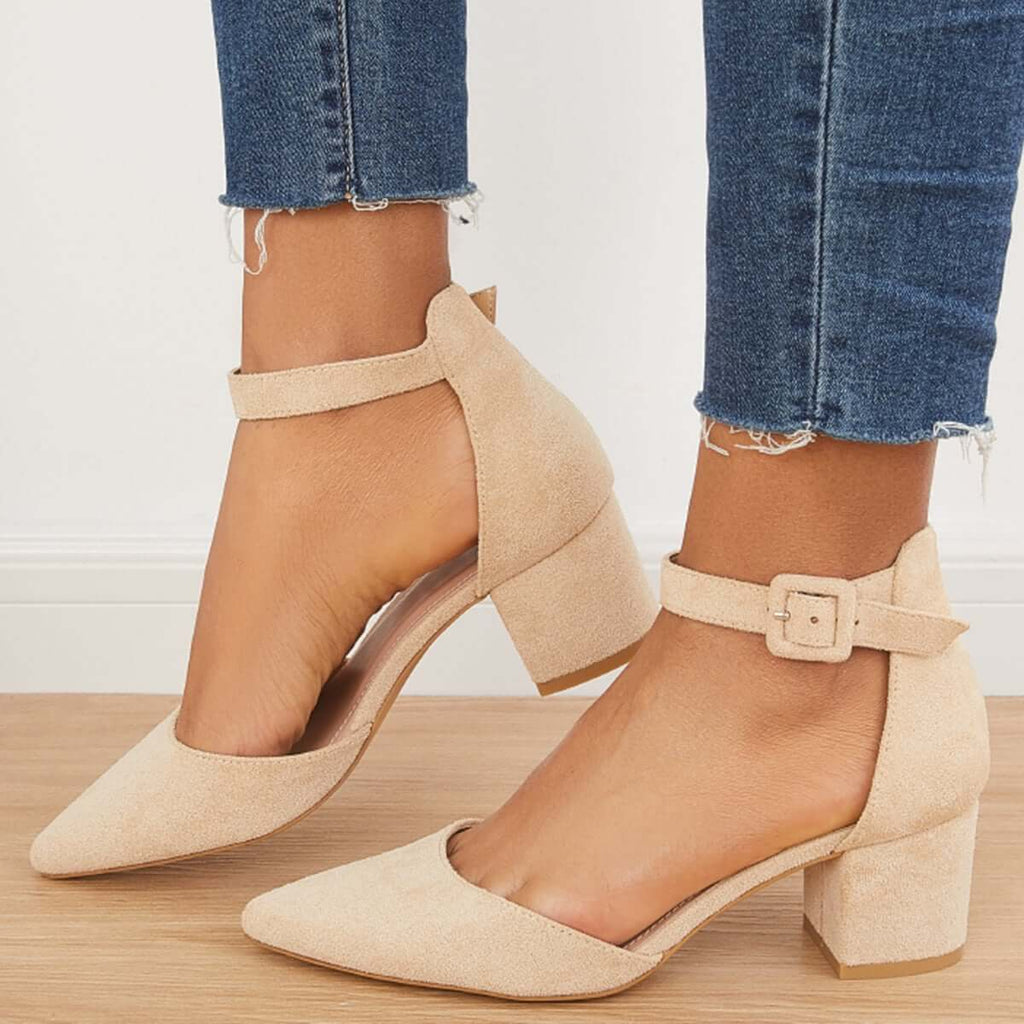 Graceful Orthopedic Pumps for Modern Look