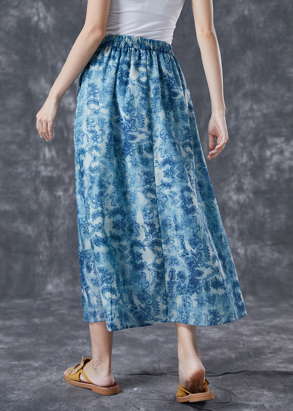 Beautifully Finished Garment in a Timeless Design