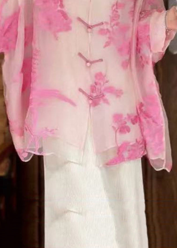 Effortlessly Elegant Blouse with a Timeless Design