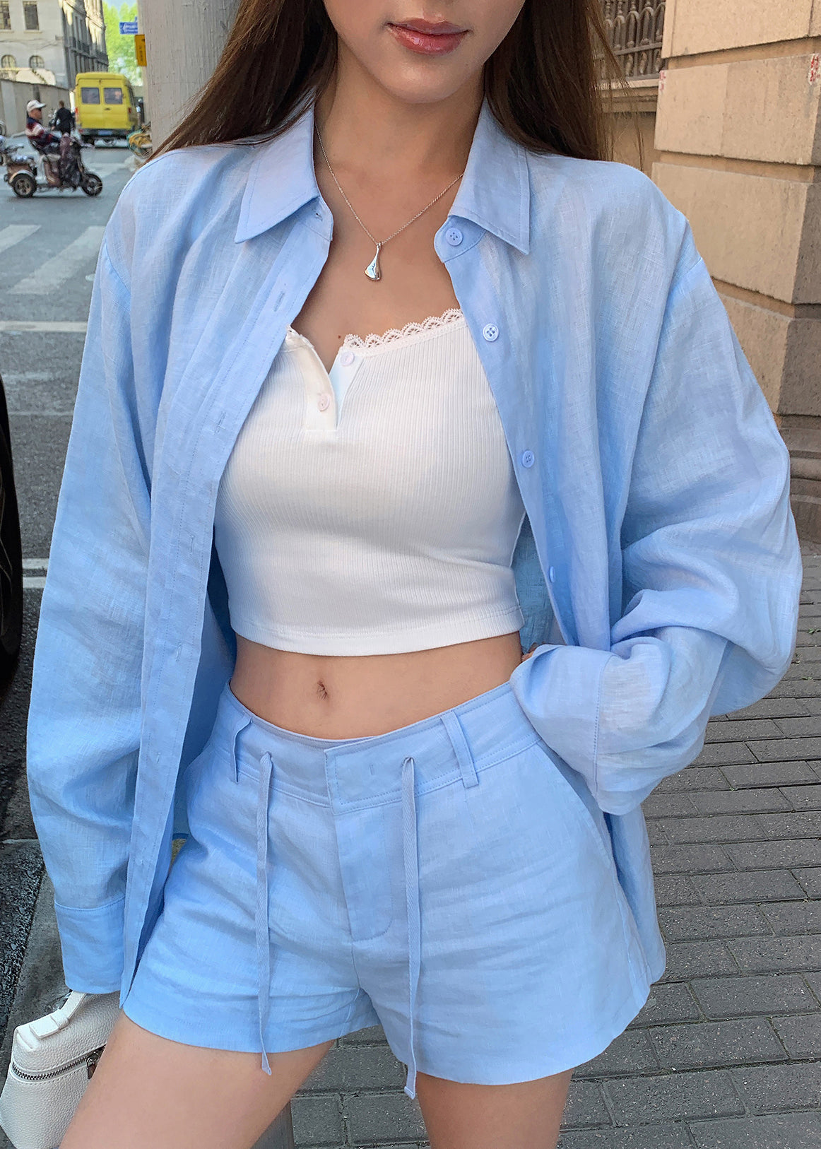 Well Tailored Shirt with a Graceful Silhouette