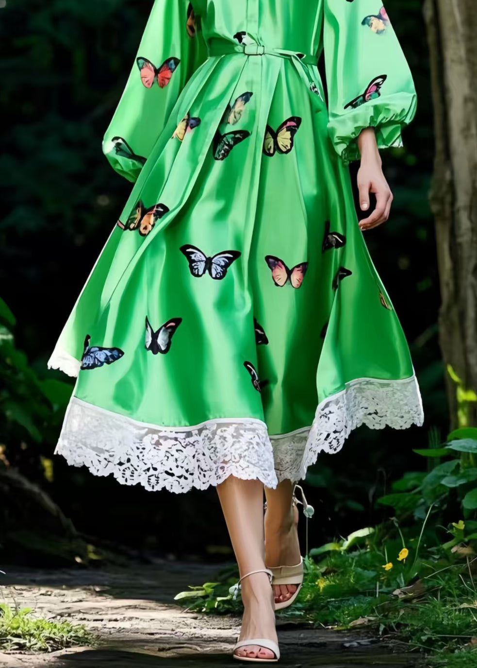 Well Tailored Dress with a Graceful Silhouette