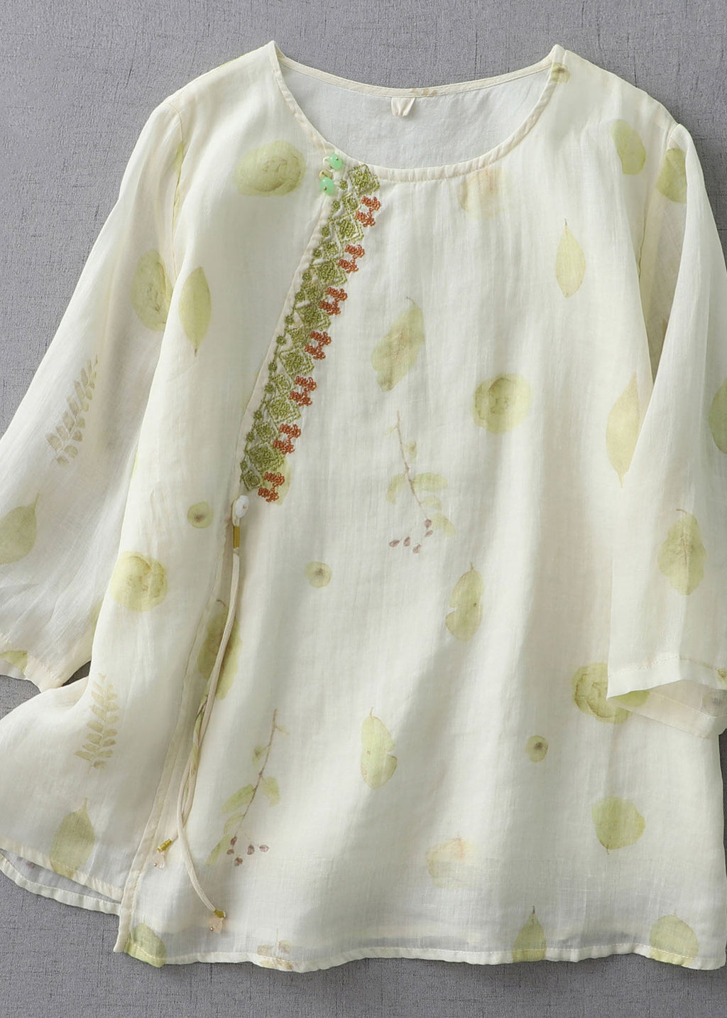 Elegantly Styled Shirt for Everyday Wear