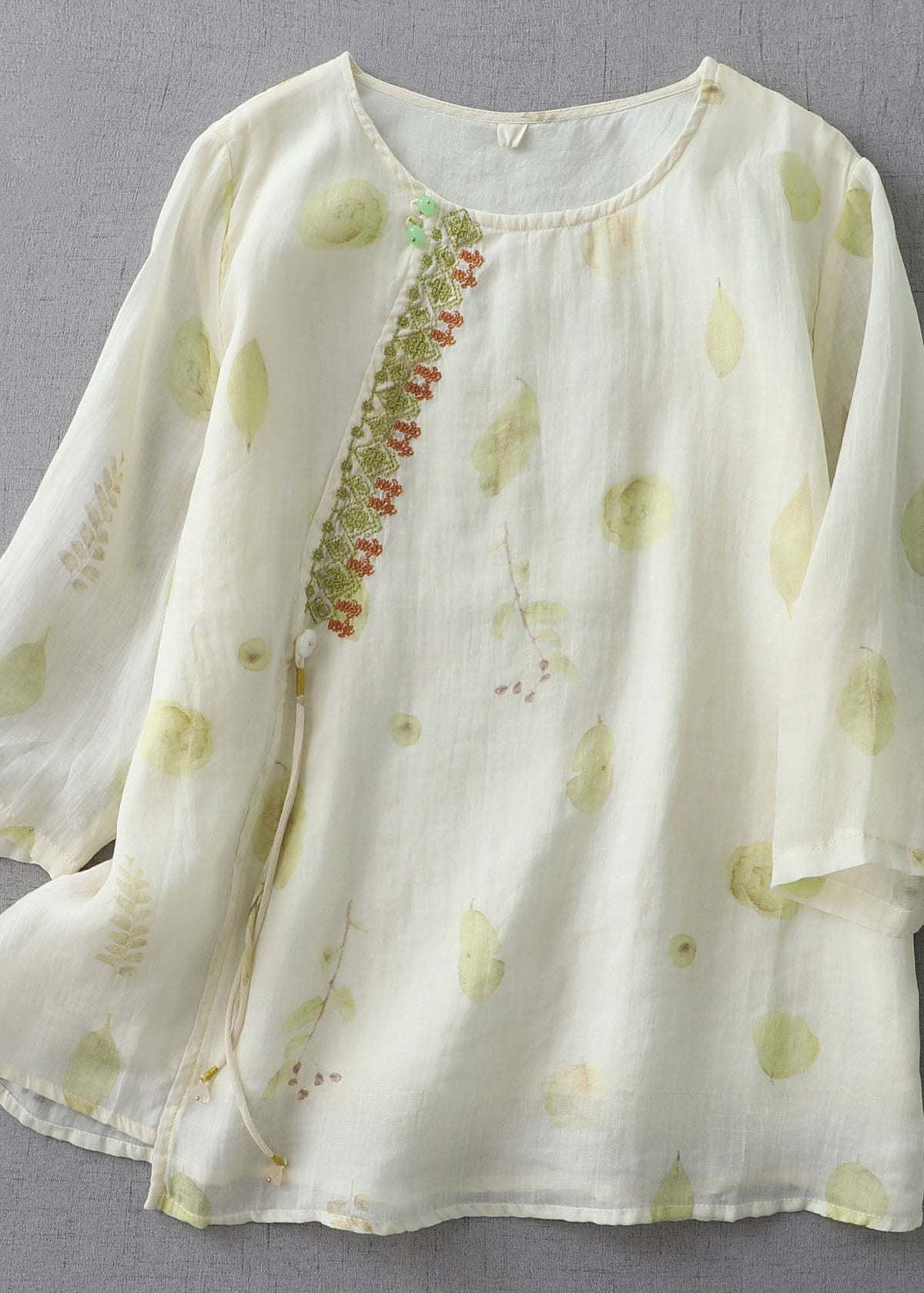 Elegantly Styled Shirt for Everyday Wear