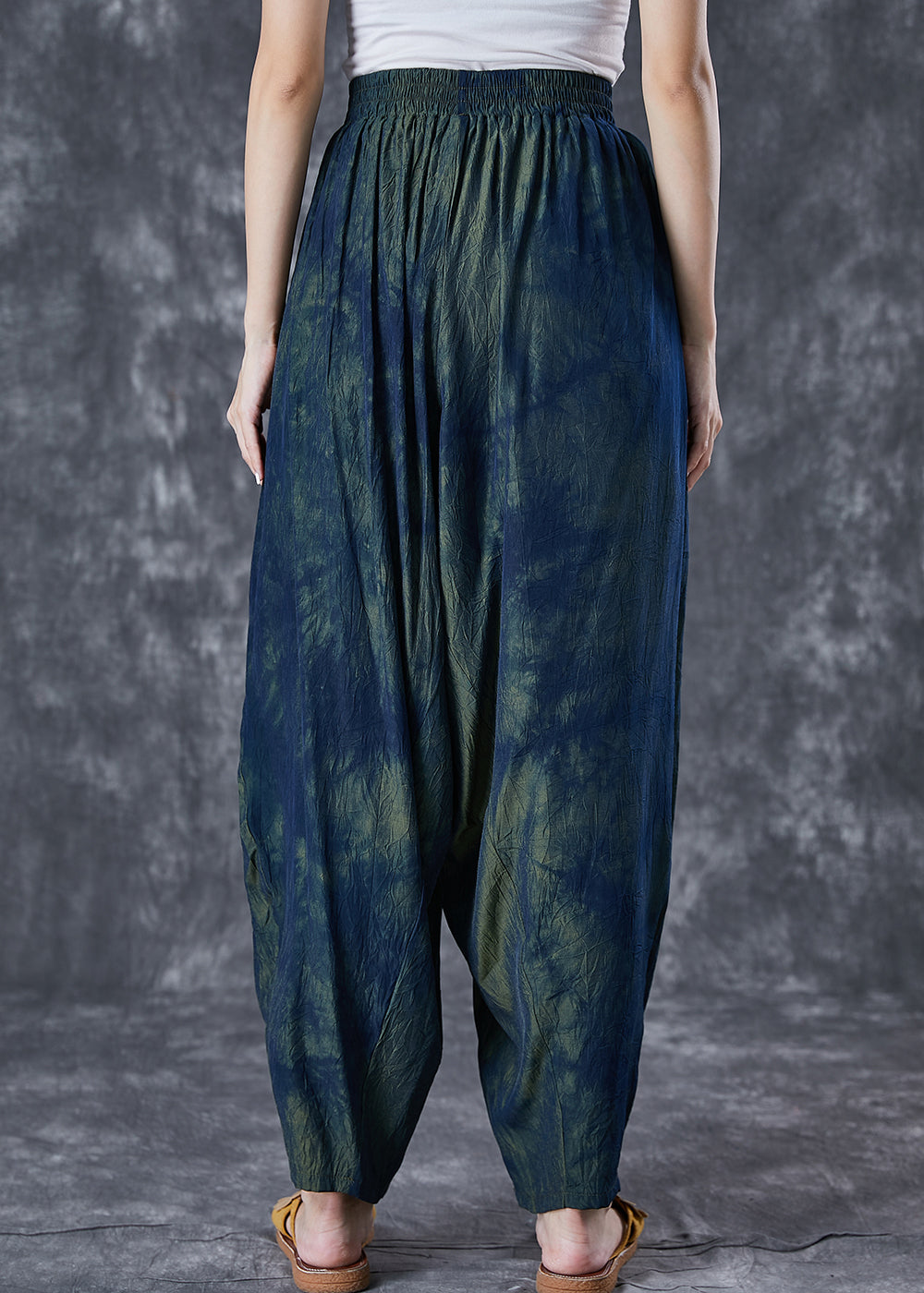 Classic Vintage Pants with a Flattering Fit
