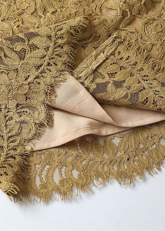 Effortlessly Elegant Garment with a Timeless Design