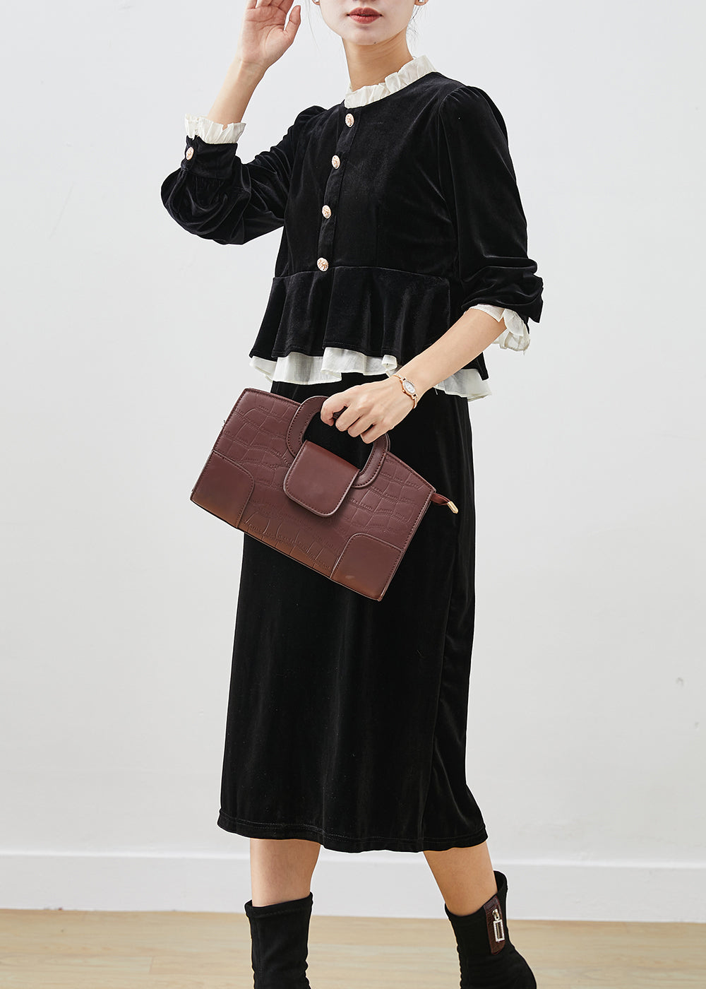 Polished Dress with an Effortless Classic Look