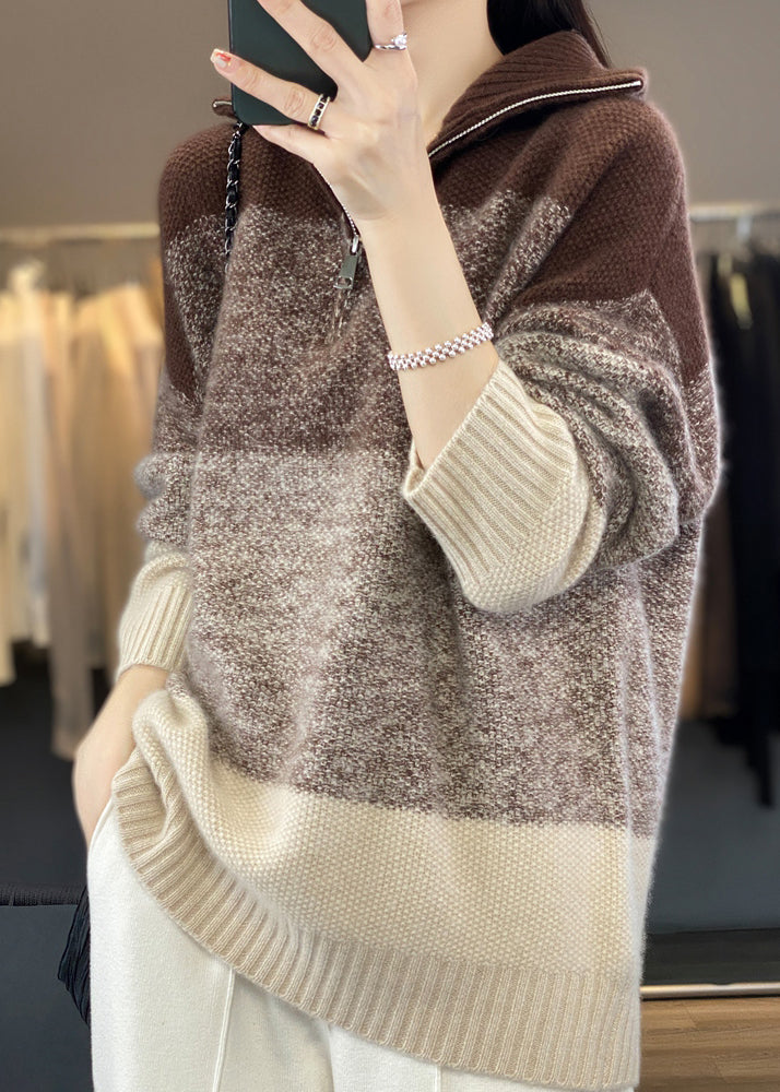Well Tailored Sweater with a Graceful Silhouette