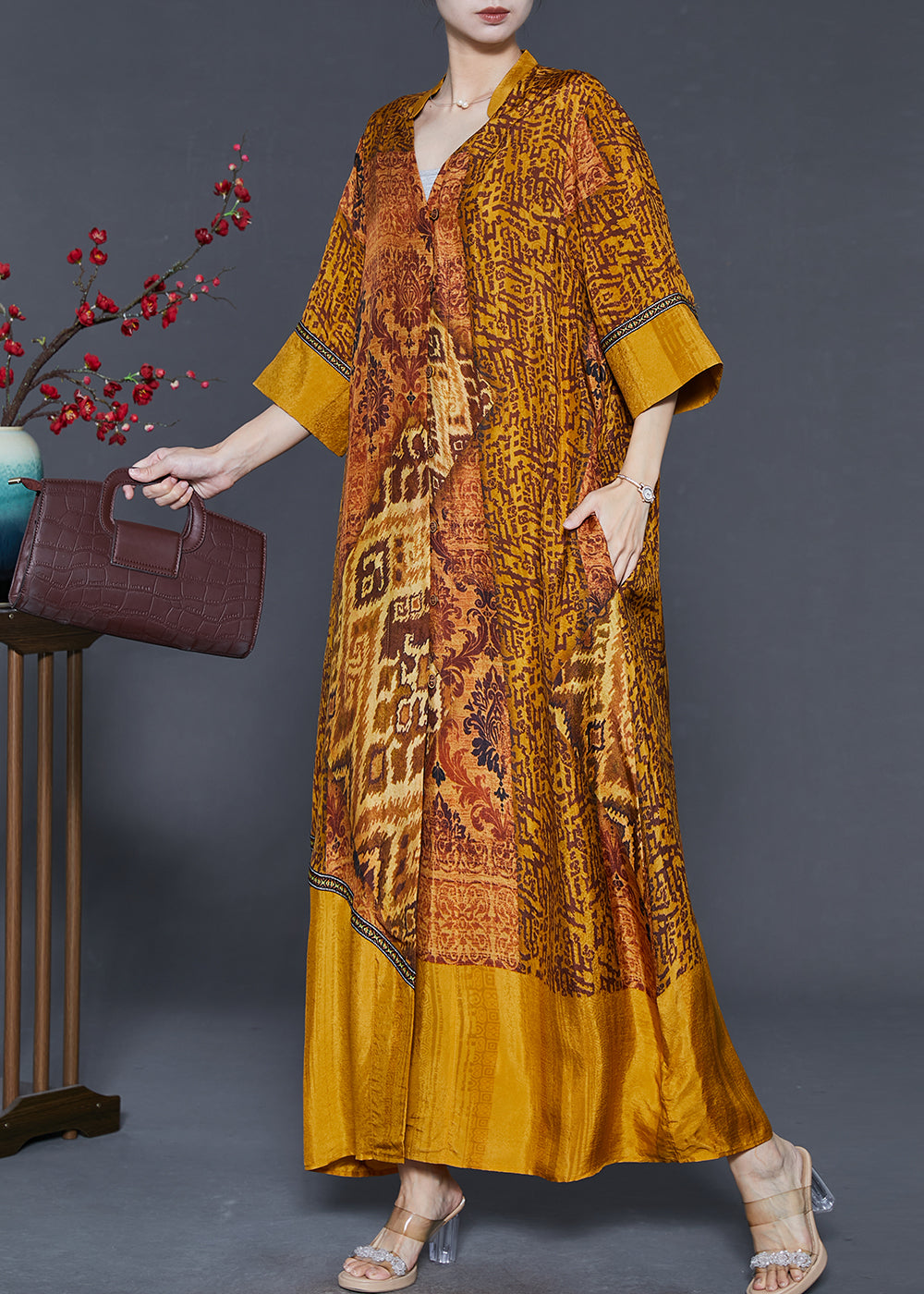 Beautifully Crafted Dress in a Classic Style