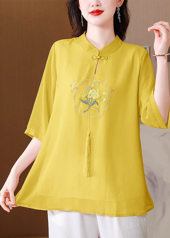 A Vintage Style Top with Delicate Timeless Details