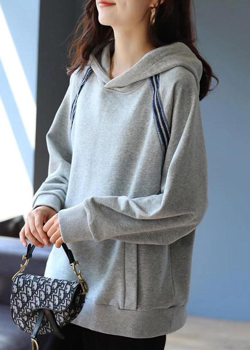 Well Tailored Pullover with a Graceful Silhouette